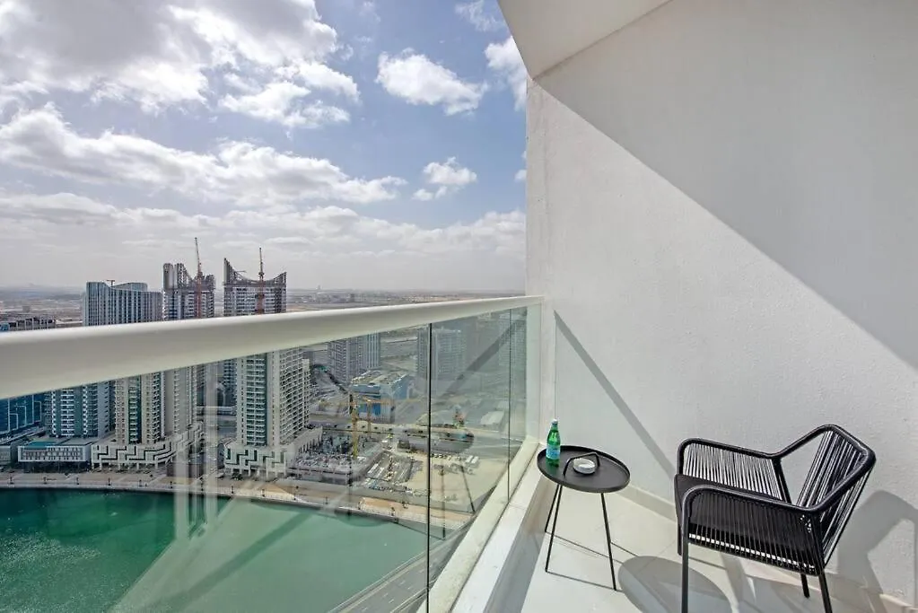 Upscale 1 Bed Apartment In Business Bay-Suiteable Dubai